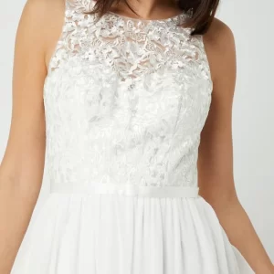 Luxuar Brautkleid Mit Floralen Stickereien – Offwhite 11
