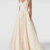 Luxuar Brautkleid Mit Floralen Stickereien – Offwhite 22