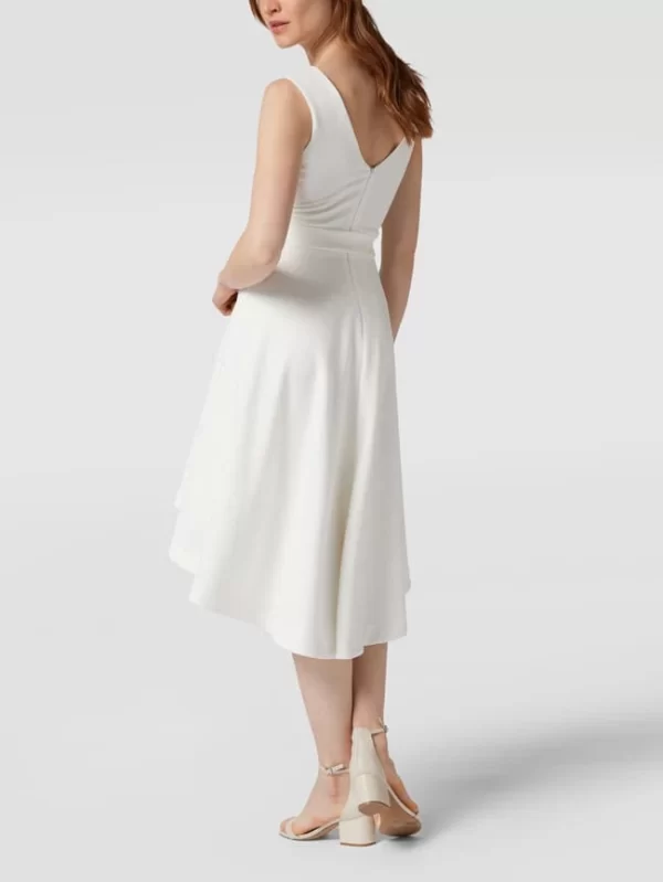 Paradi Brautkleid Mit Floralen Stickereien – Offwhite 6