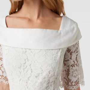 Apart Glamour Kurzärmeliges Brautkleid Mit Floralen Stickereien – Offwhite 18